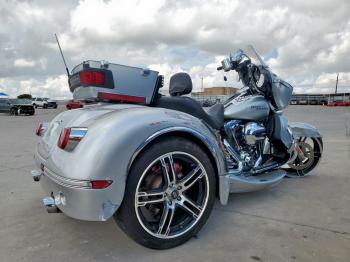  Salvage Harley-Davidson Fl