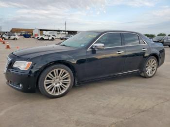 Salvage Chrysler 300