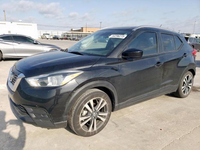  Salvage Nissan Kicks