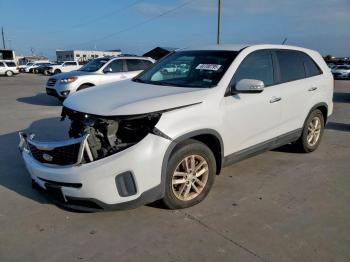  Salvage Kia Sorento