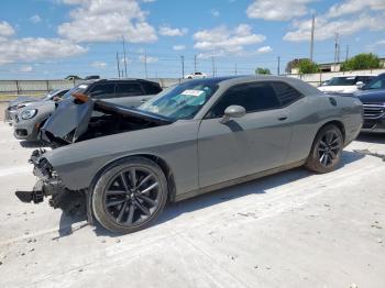  Salvage Dodge Challenger