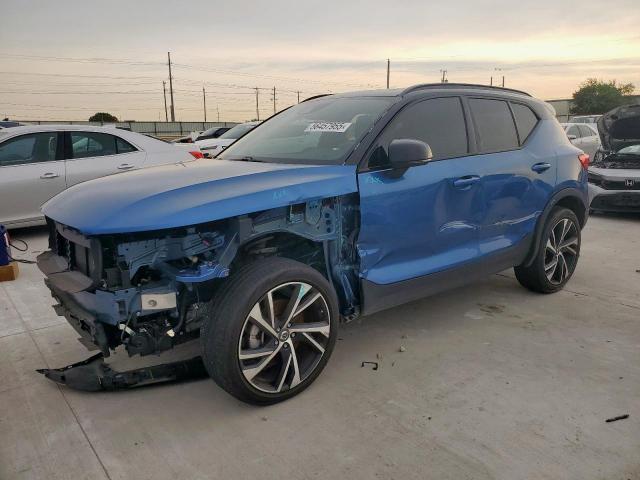  Salvage Volvo XC40