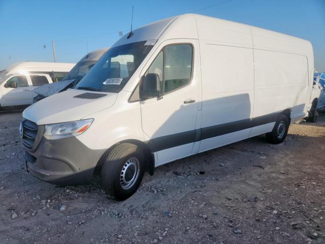  Salvage Mercedes-Benz Sprinter