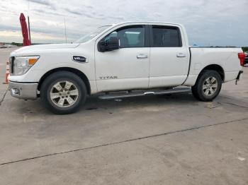  Salvage Nissan Titan
