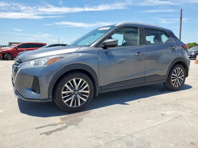  Salvage Nissan Kicks