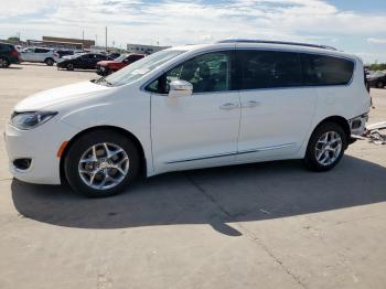  Salvage Chrysler Pacifica