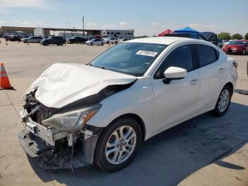  Salvage Toyota Yaris