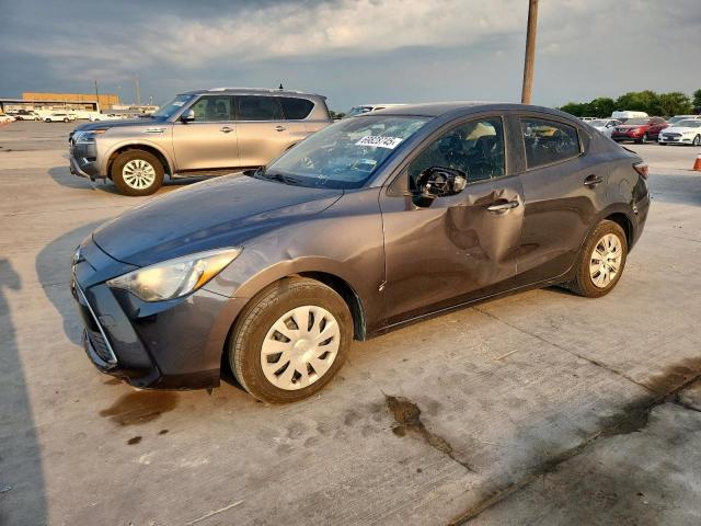  Salvage Toyota Yaris