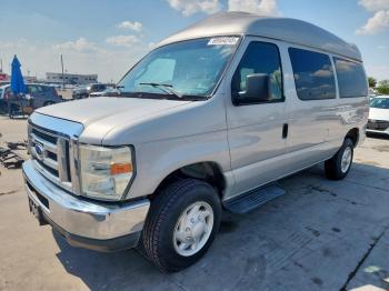  Salvage Ford Econoline E350 Super Duty