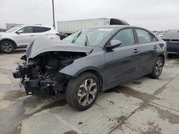  Salvage Kia Forte