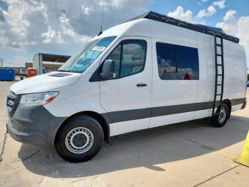  Salvage Mercedes-Benz Sprinter