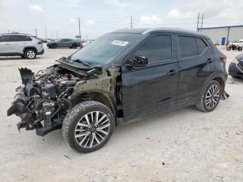  Salvage Nissan Kicks