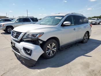  Salvage Nissan Pathfinder