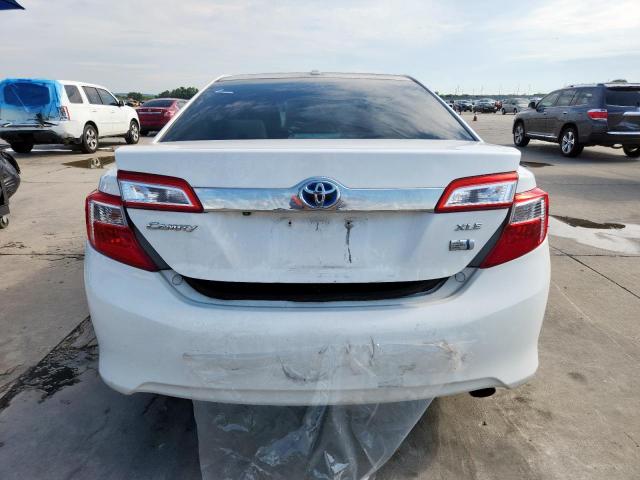 Toyota Camry Hybrid Image 6