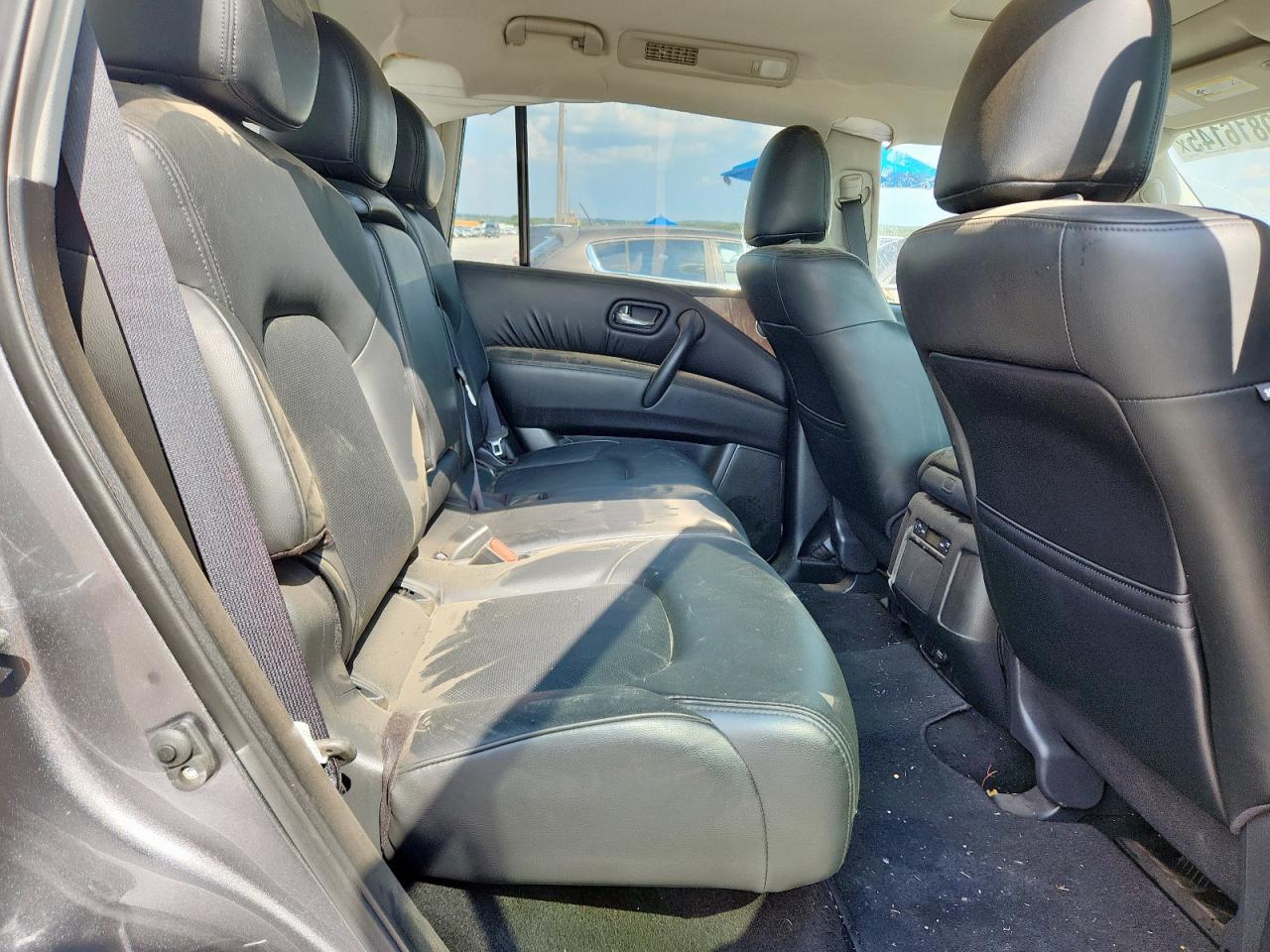 Nissan Armada Sl Image 12