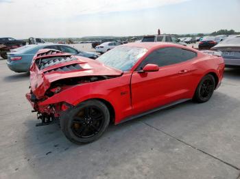  Salvage Ford Mustang