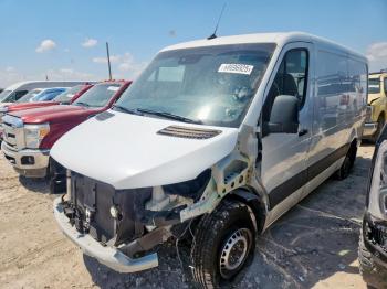 Salvage Mercedes-Benz Sprinter
