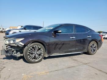  Salvage Nissan Maxima