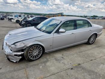  Salvage Jaguar Xj8