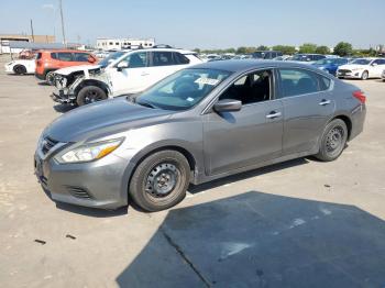  Salvage Nissan Altima
