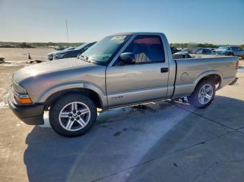  Salvage Chevrolet S-10