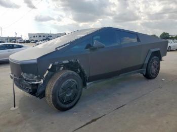  Salvage Tesla Cybertruck