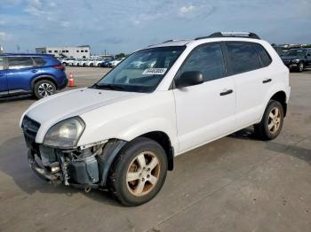  Salvage Hyundai TUCSON
