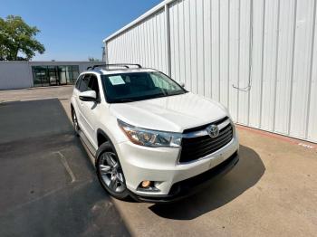  Salvage Toyota Highlander