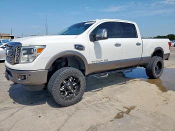  Salvage Nissan Titan