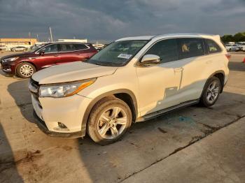  Salvage Toyota Highlander