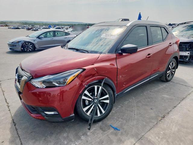  Salvage Nissan Kicks