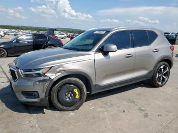  Salvage Volvo XC40