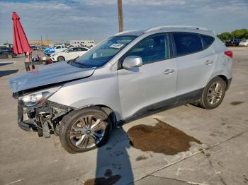  Salvage Hyundai TUCSON