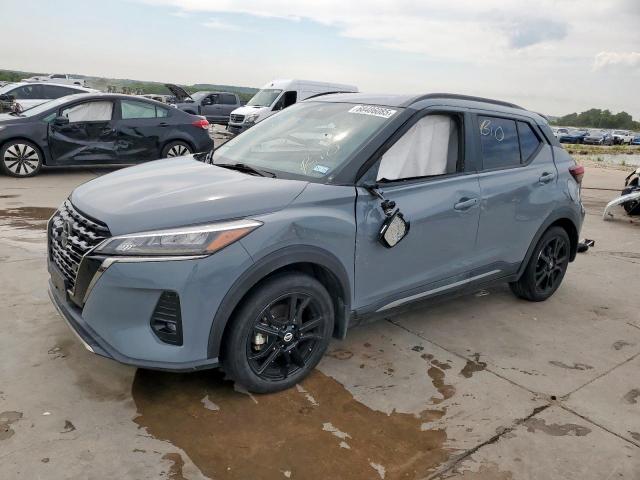  Salvage Nissan Kicks