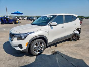  Salvage Kia Seltos