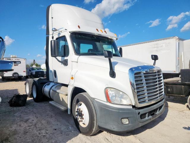  Salvage Freightliner Cascadia
