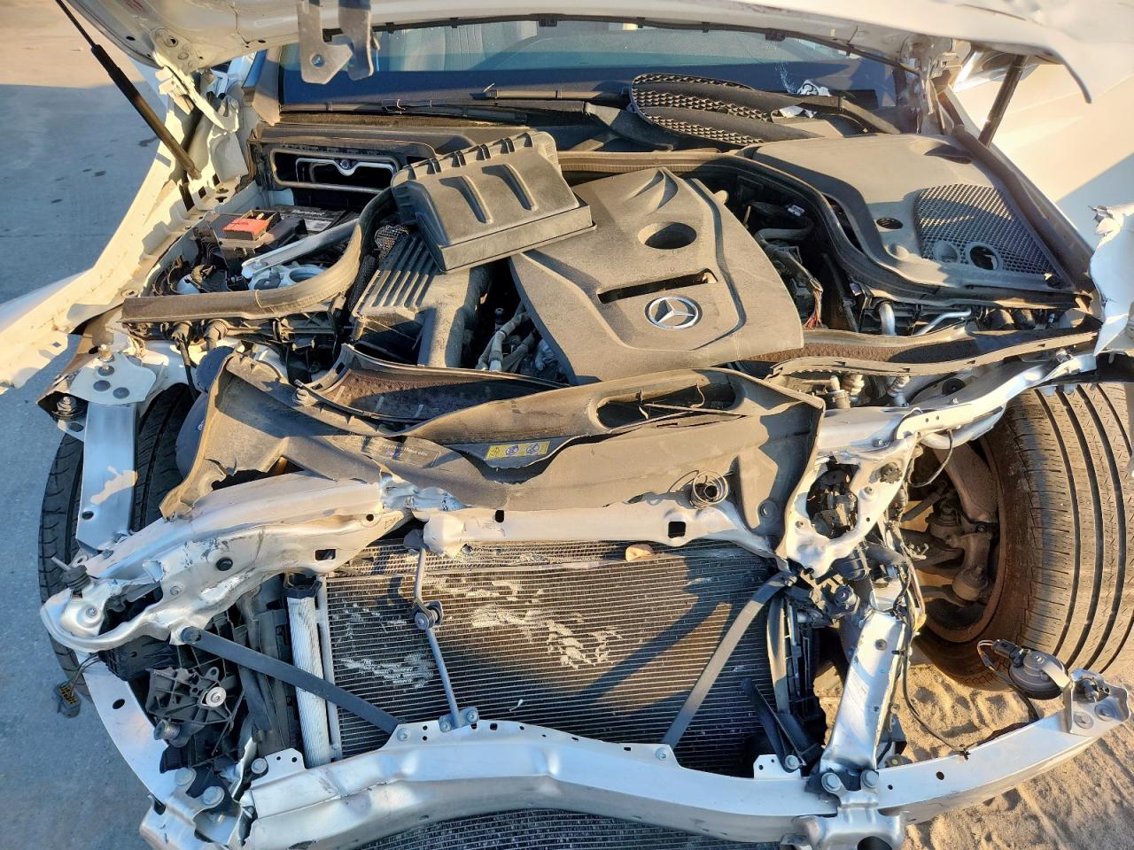 Mercedes-Benz E-Class 300 Image 11