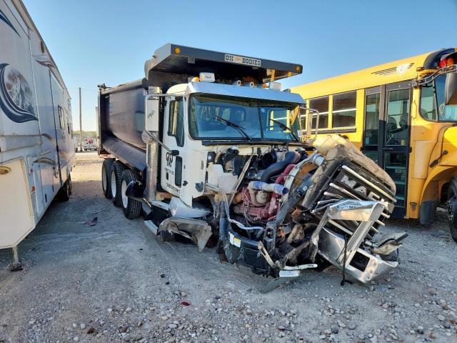 Salvage Mack 700 Gu700