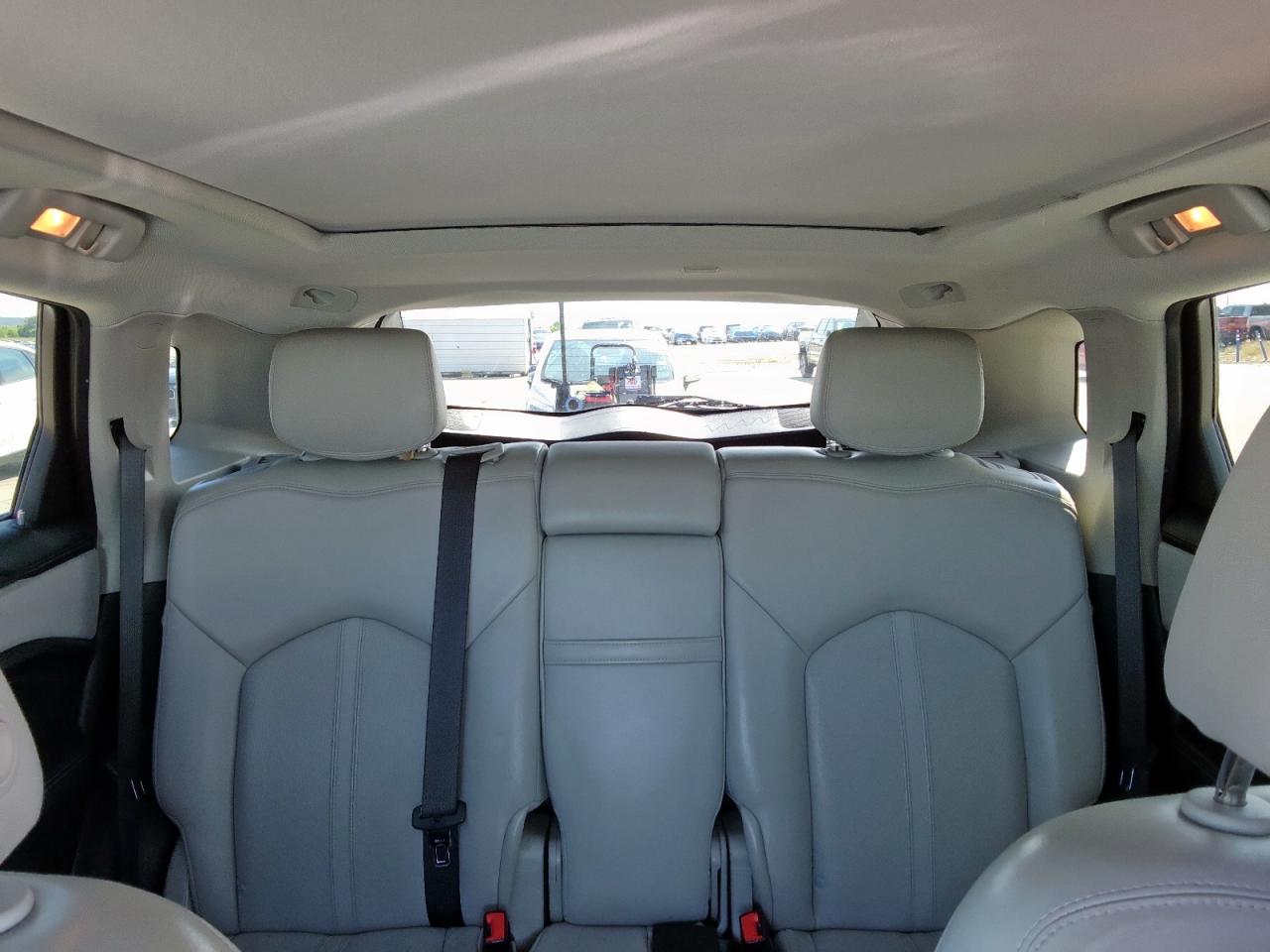 Cadillac SRX Luxury Collection Image 4