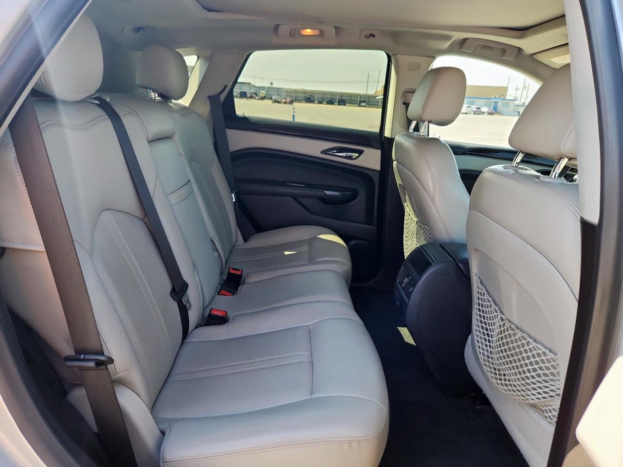 Cadillac SRX Luxury Collection Image 5