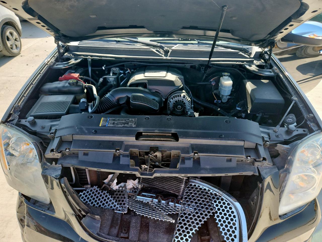 GMC Yukon Slt Image 9