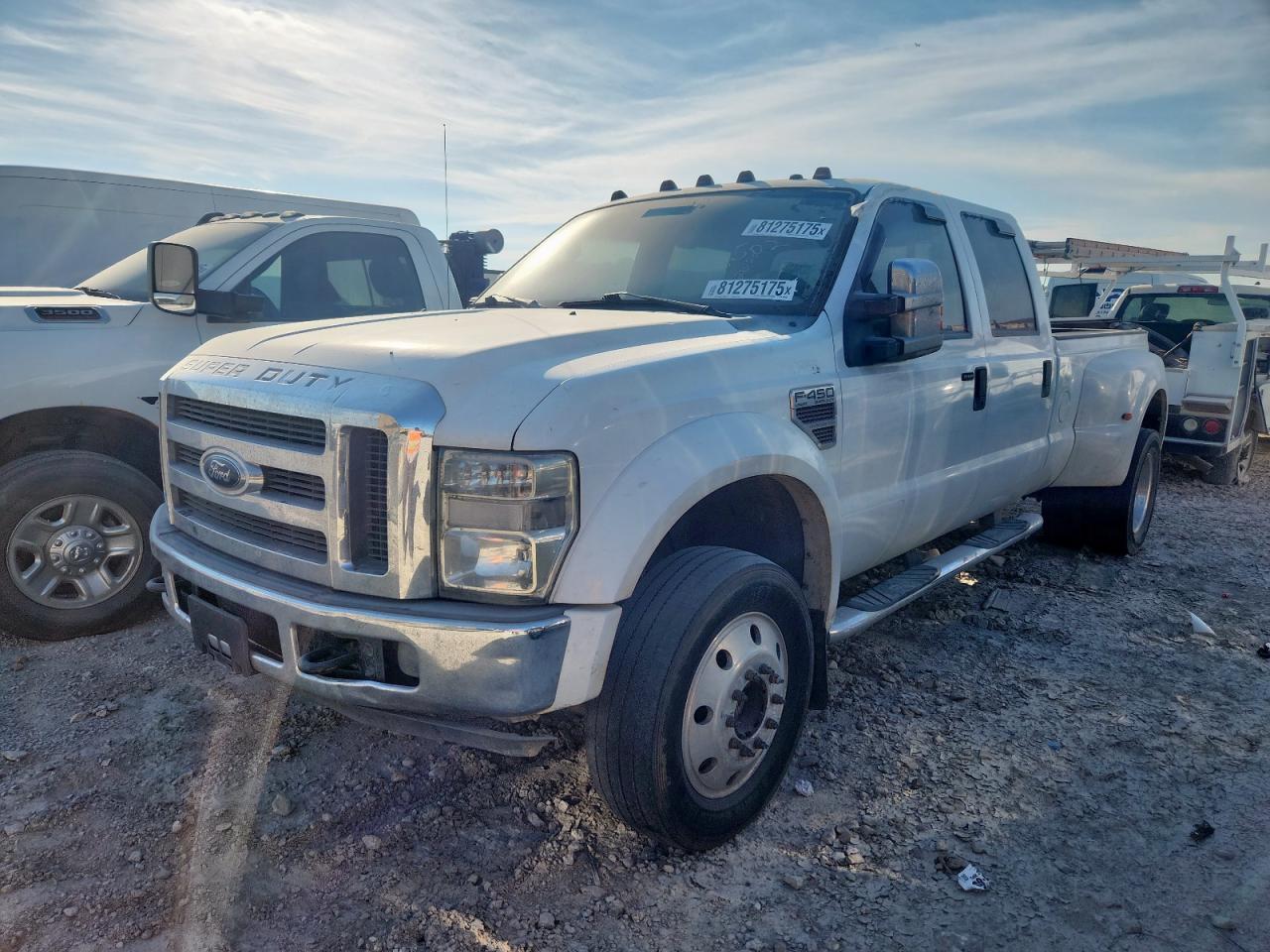 Ford F-450 Super Duty Image 1
