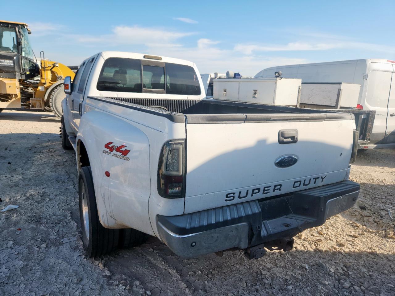 Ford F-450 Super Duty Image 5