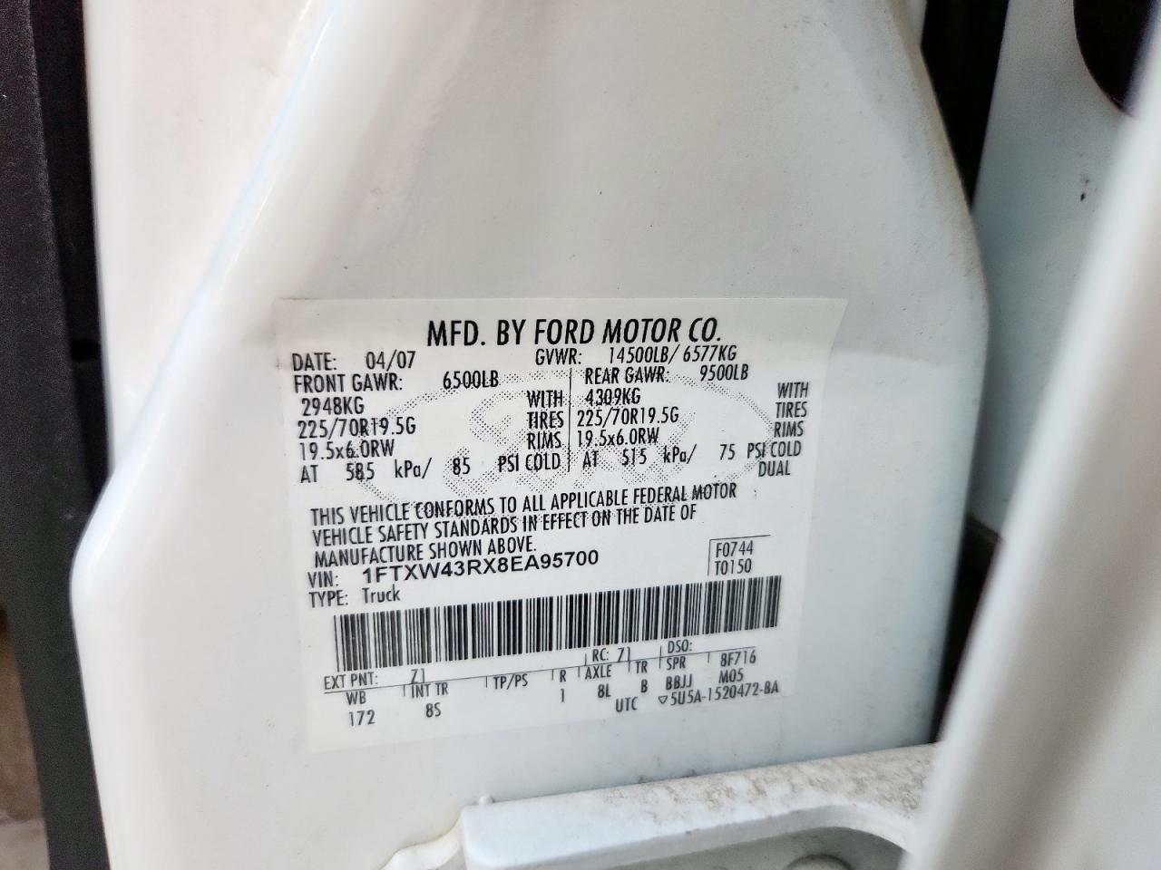 Ford F-450 Super Duty Image 13