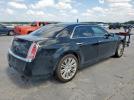 Chrysler 300 Image 11