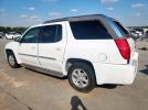 GMC Envoy Xuv Image 2
