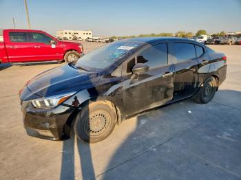  Salvage Nissan Versa