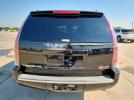 GMC Yukon Denali Image 6