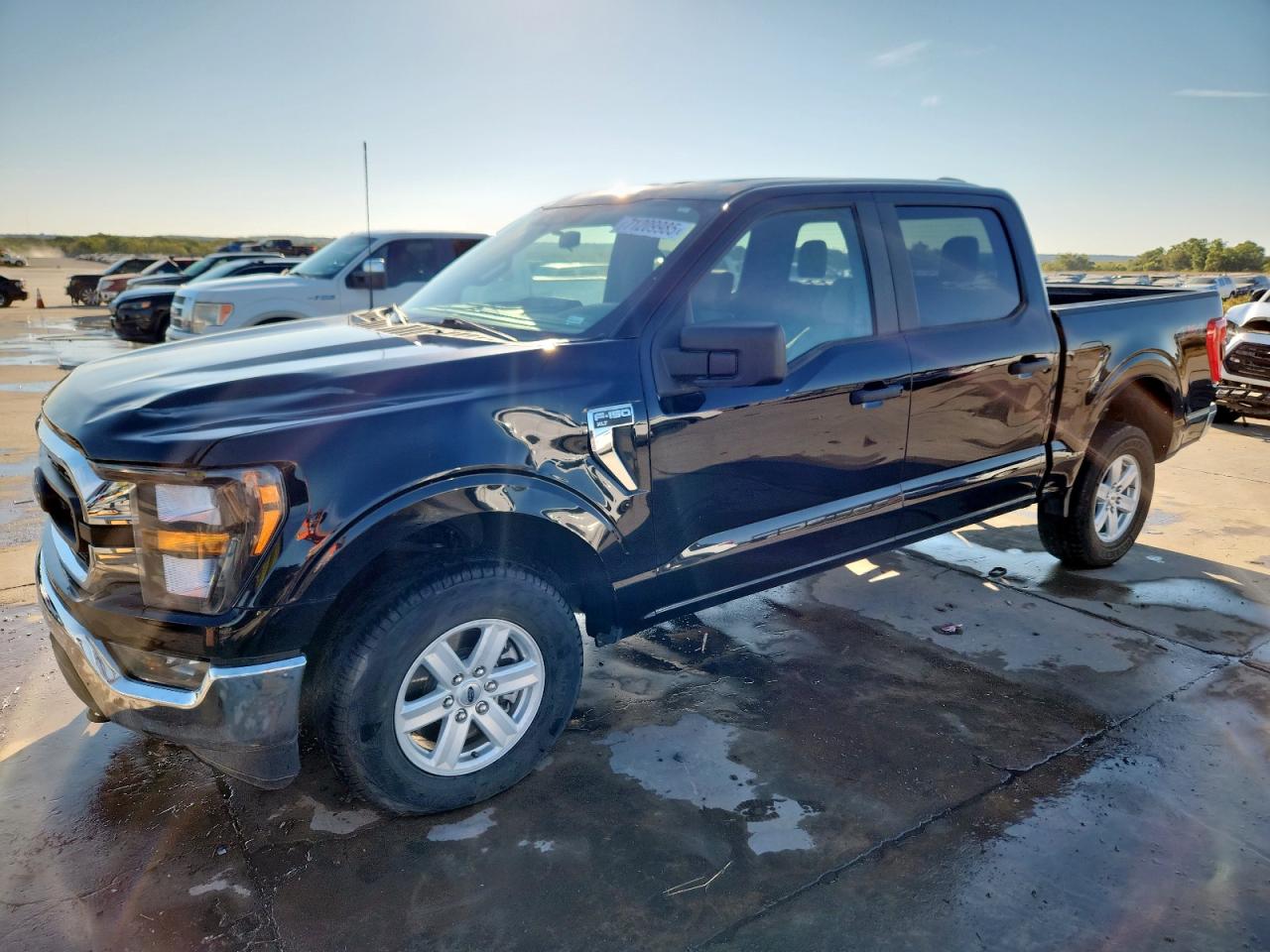 Ford F-150 Supercrew Image 1