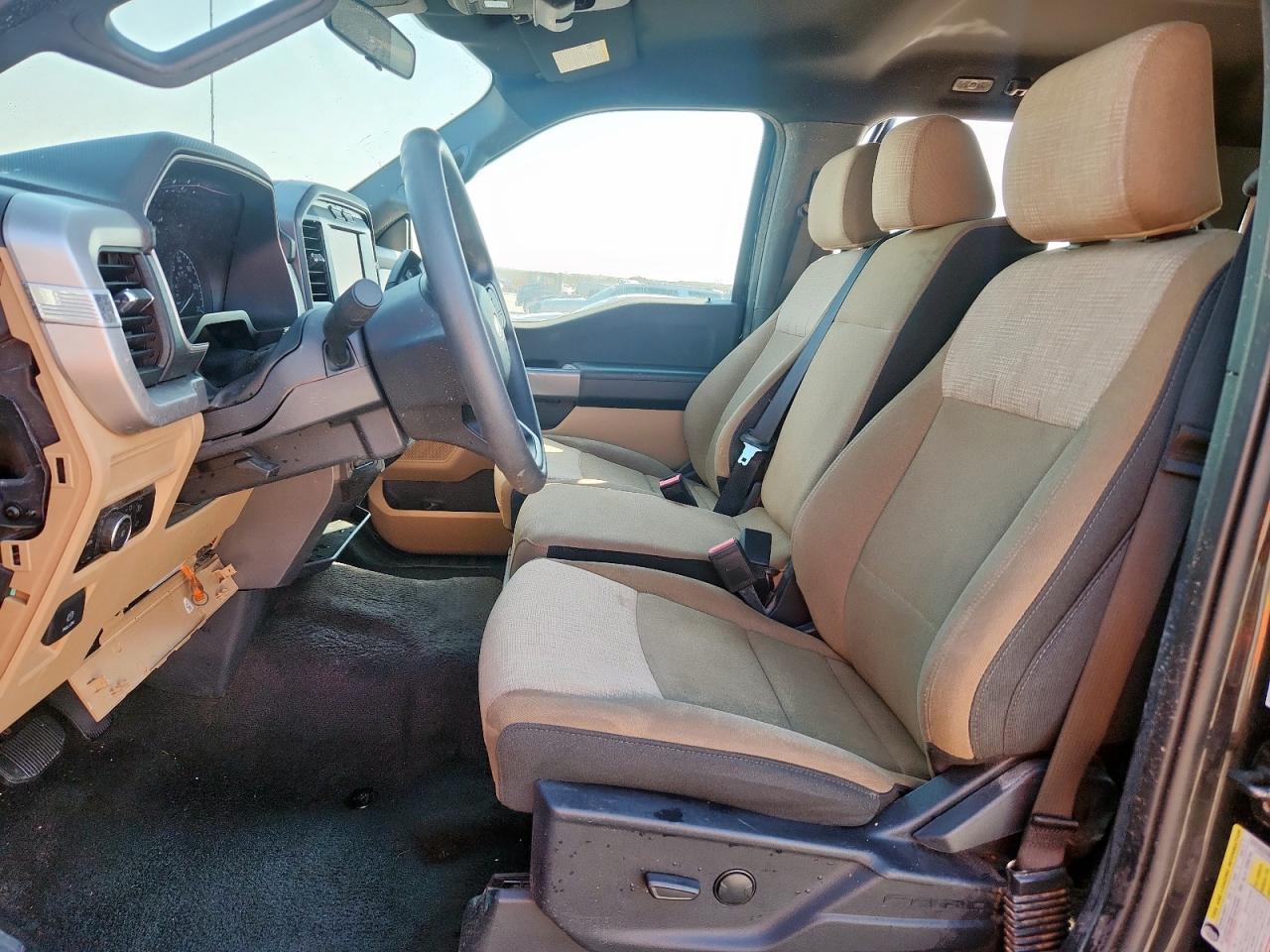 Ford F-150 Supercrew Image 11